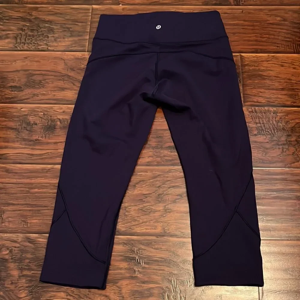 Lululemon Purple Crop Athletic Leggings